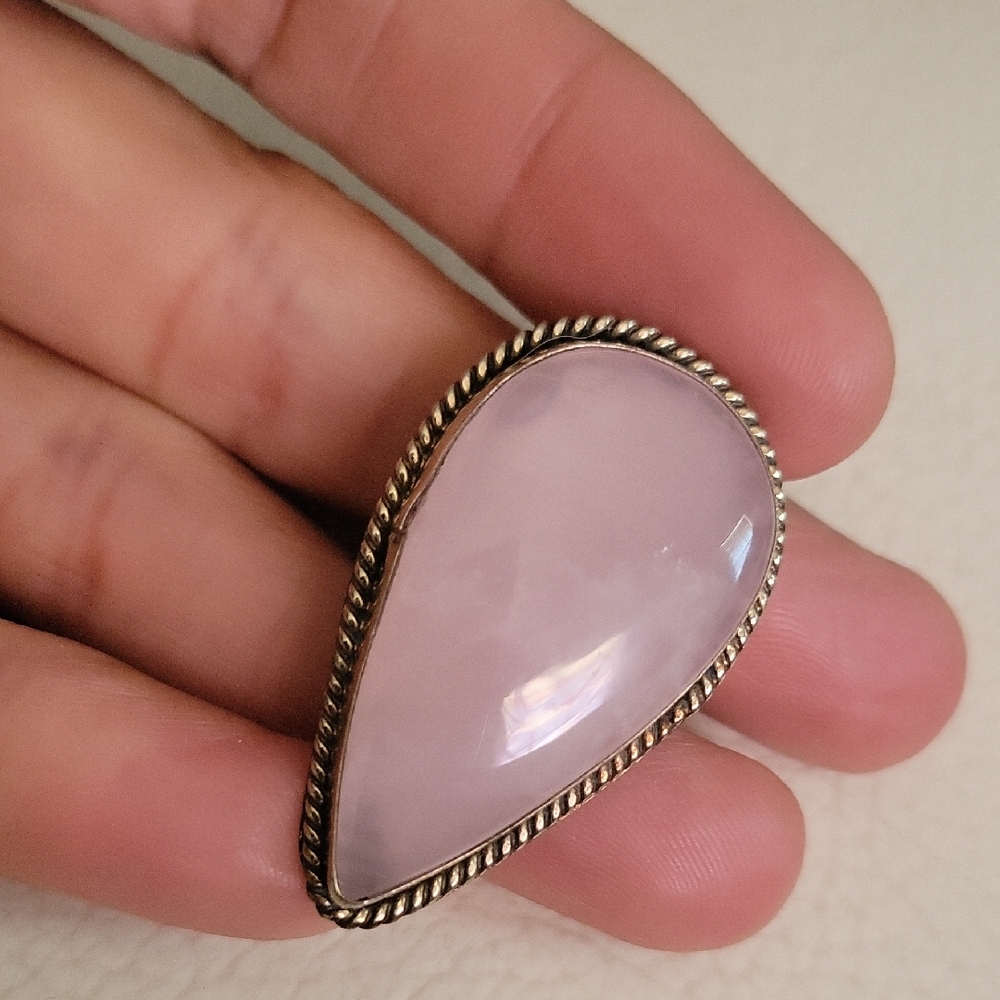 Elegant Pink Teardrop Ring